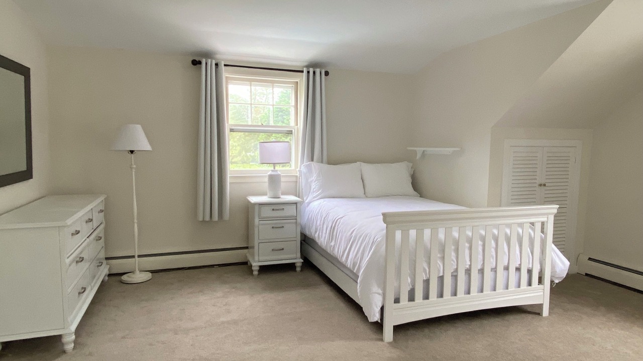 Photo of Bedroom in Village of Southampton