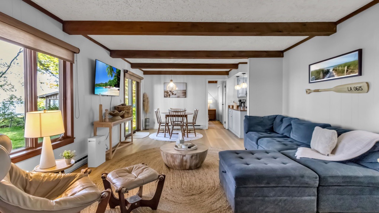 Photo of Livingroom in Olcott