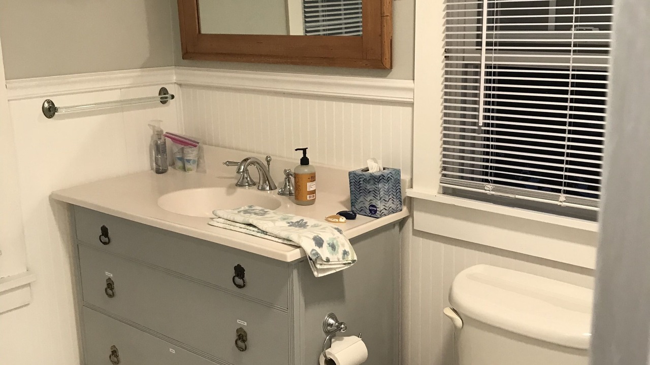 Photo of Bathroom in Niantic