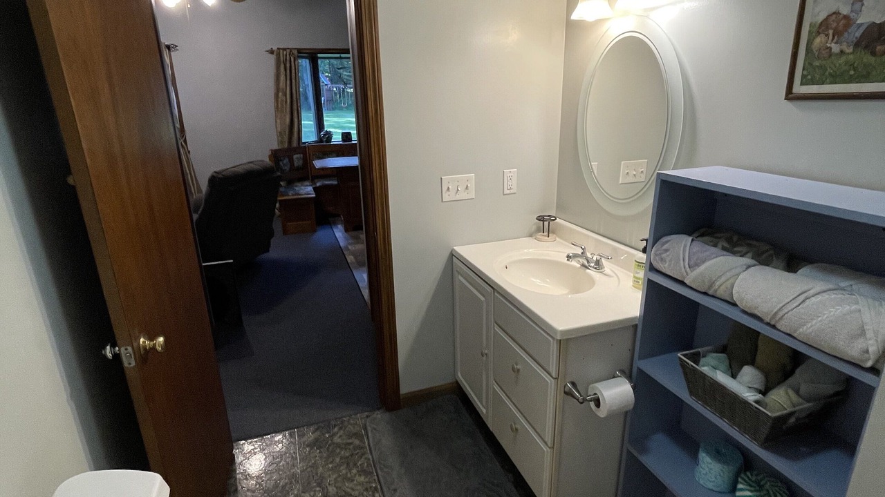 Photo of Bathroom in Kenyon