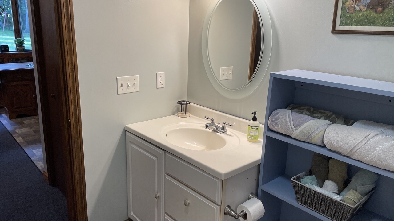 Photo of Bathroom in Kenyon