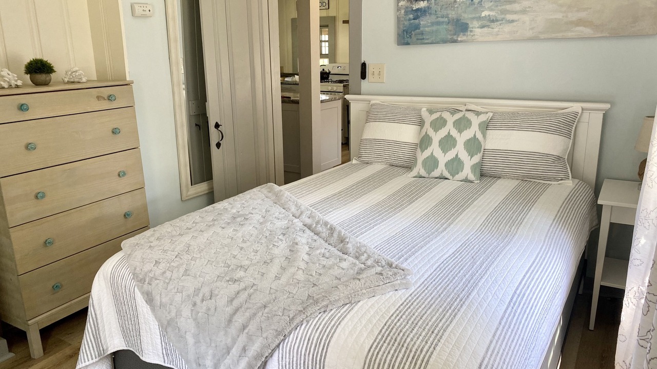 Photo of Bedroom in West Yarmouth