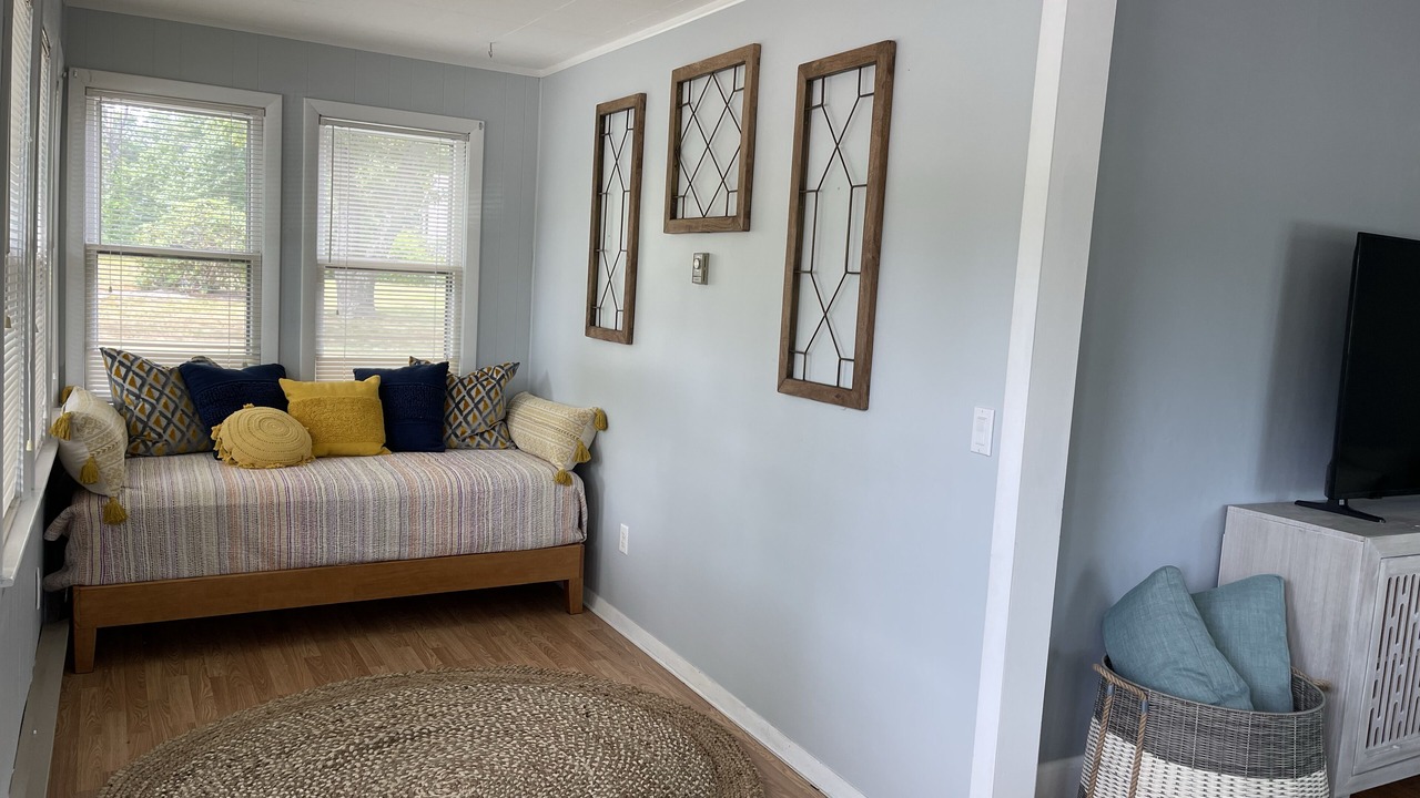 Photo of Livingroom in Lagoon Heights