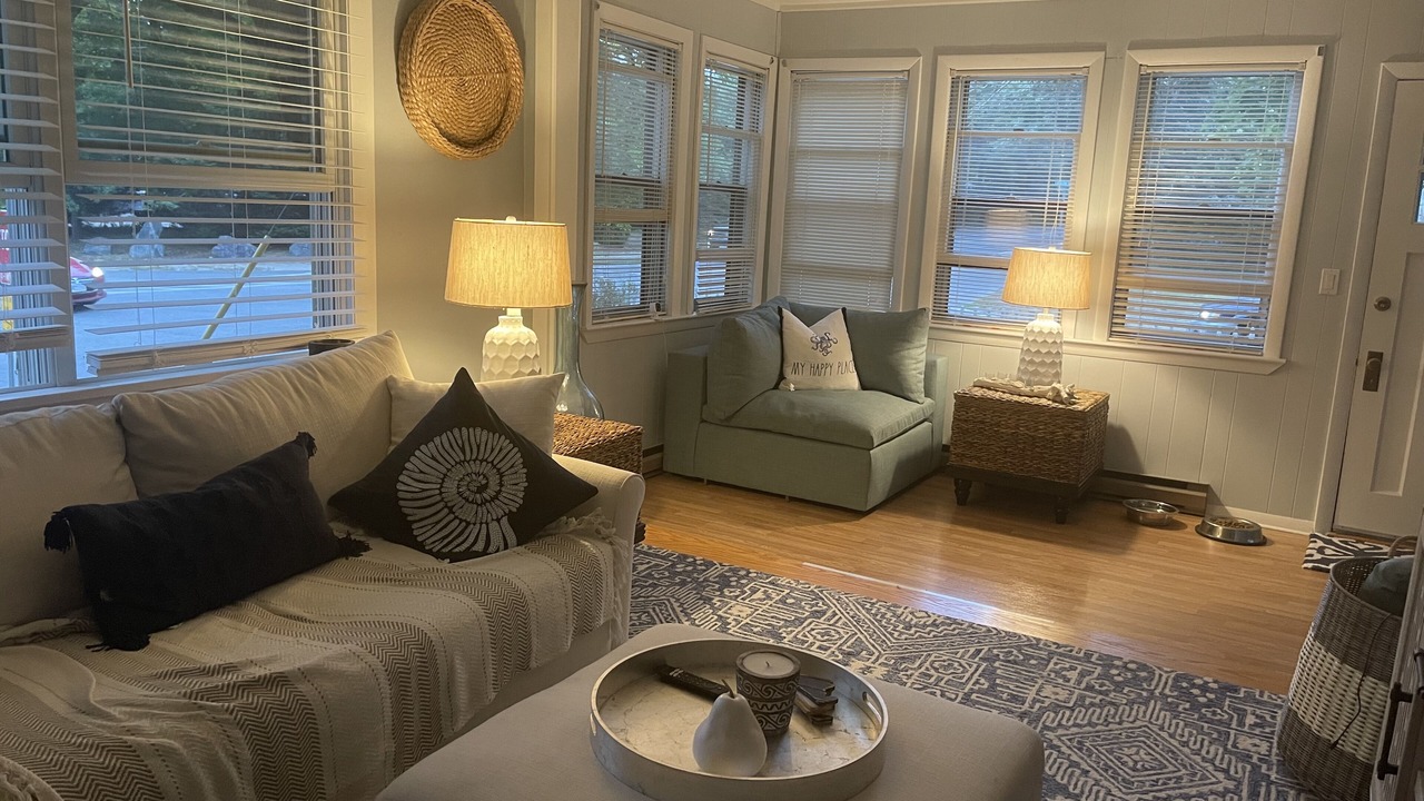 Photo of Livingroom in Lagoon Heights
