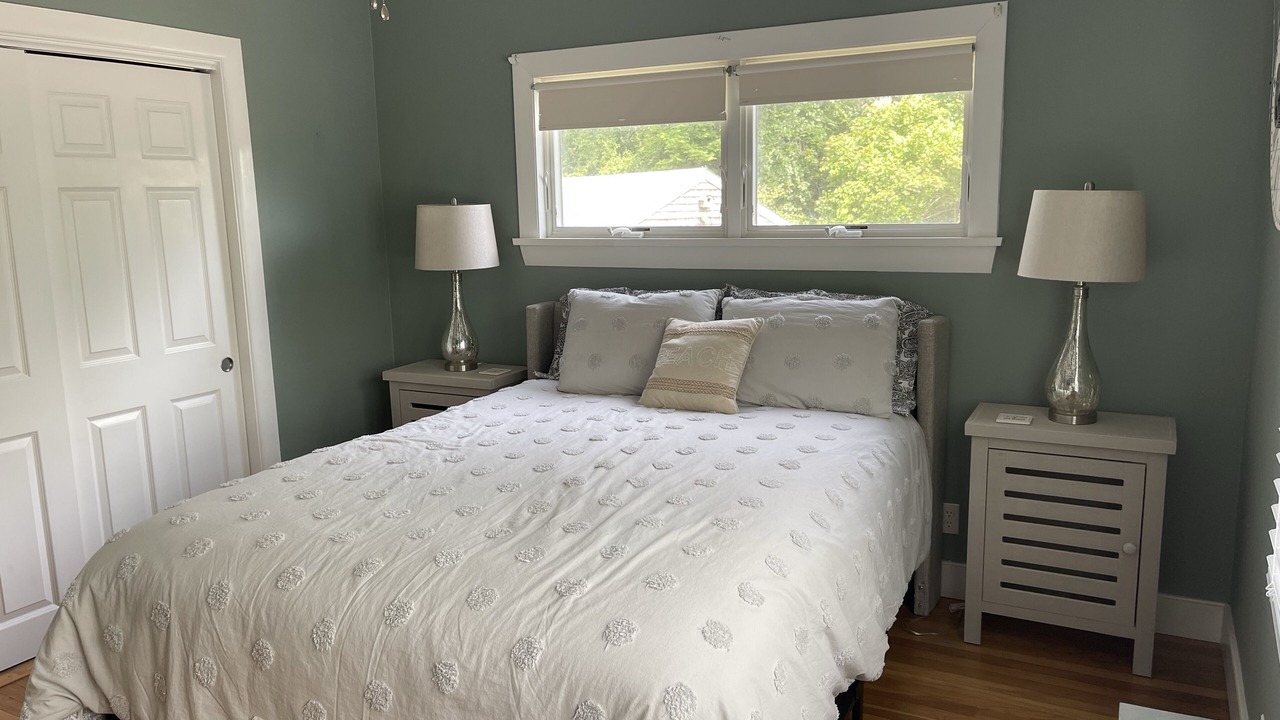Photo of Bedroom in Lagoon Heights