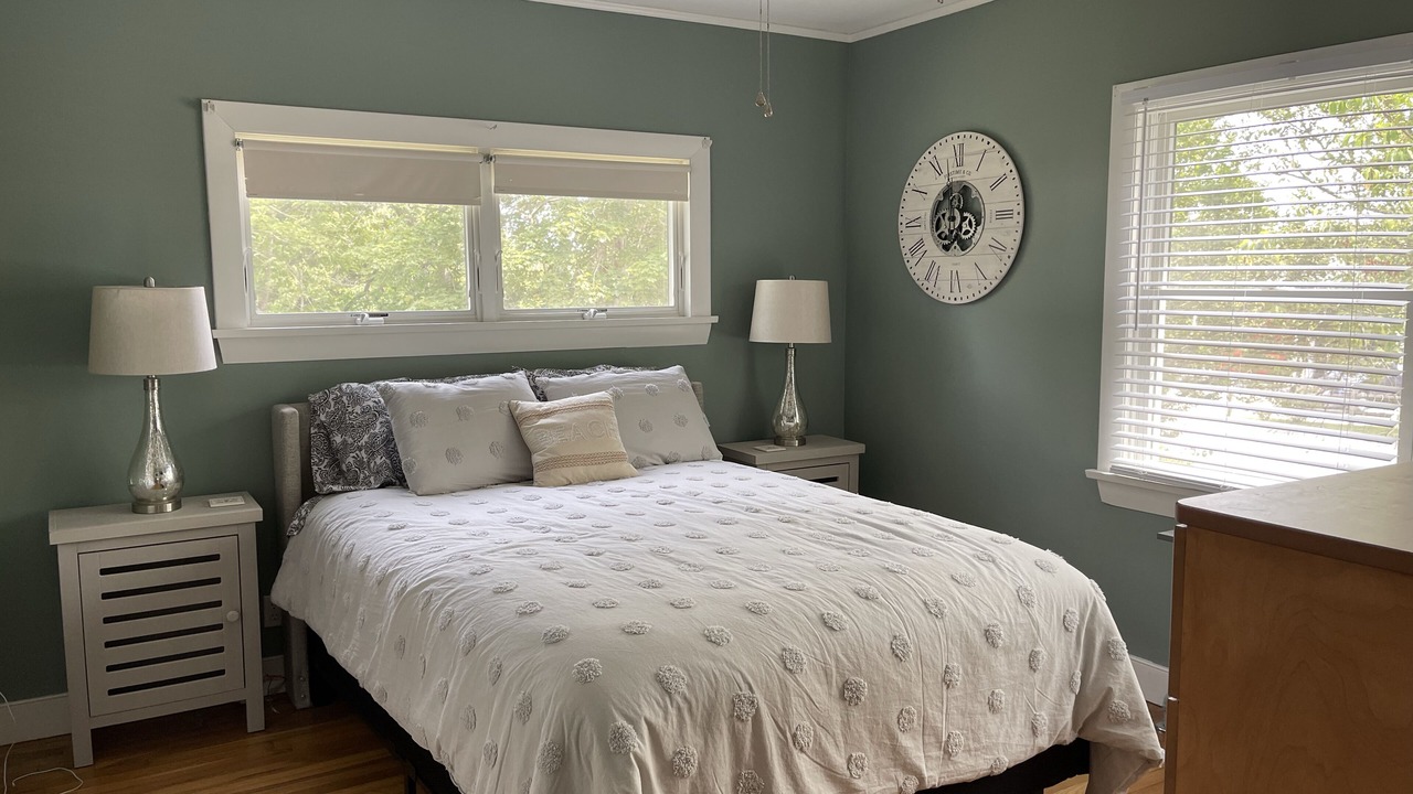Photo of Bedroom in Lagoon Heights