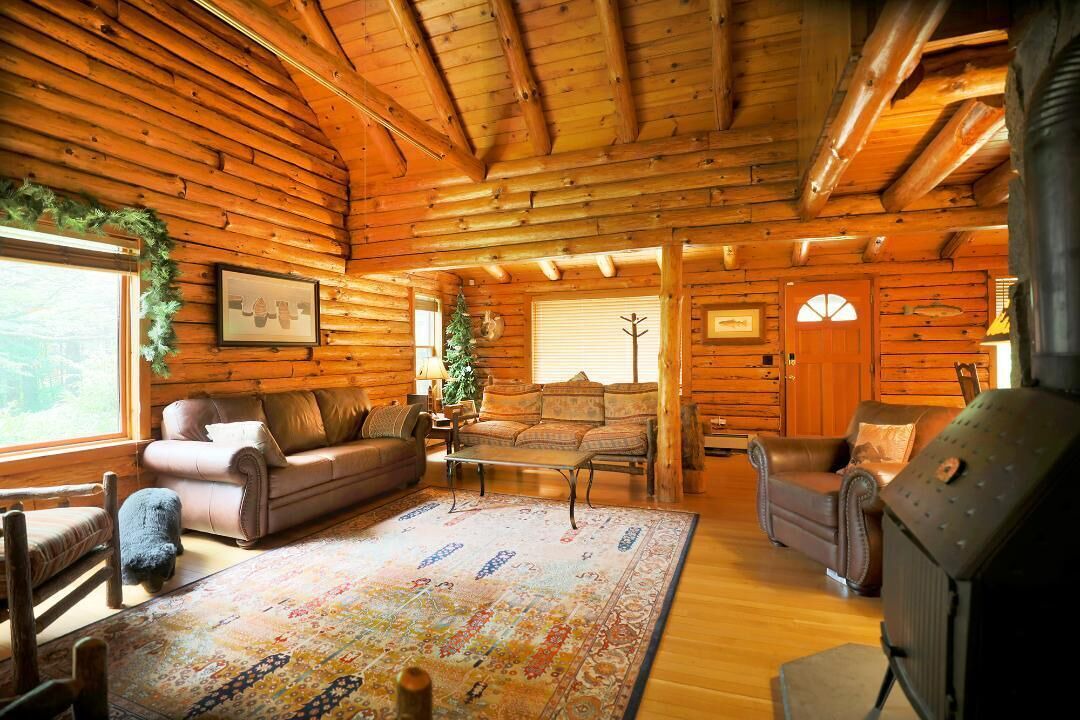 Photo of Livingroom in Bolton Landing
