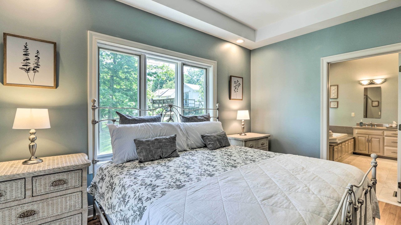 Photo of Bedroom in Middlefield