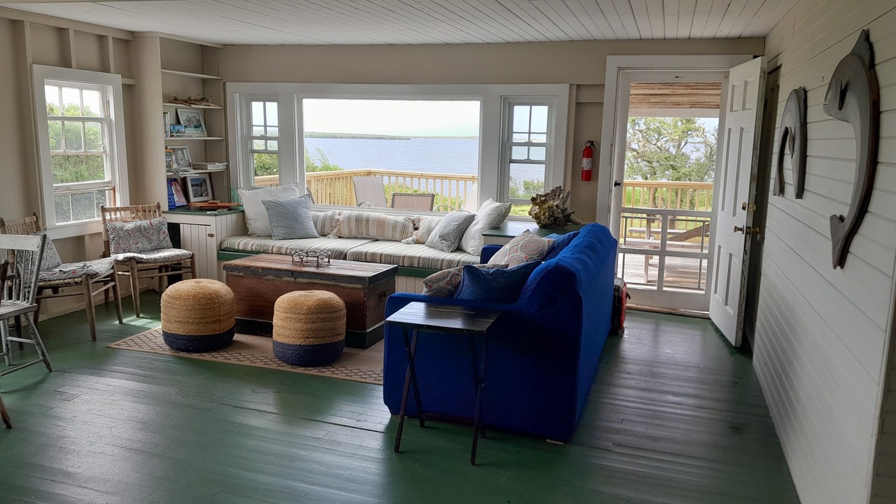 Photo of Livingroom in Chilmark