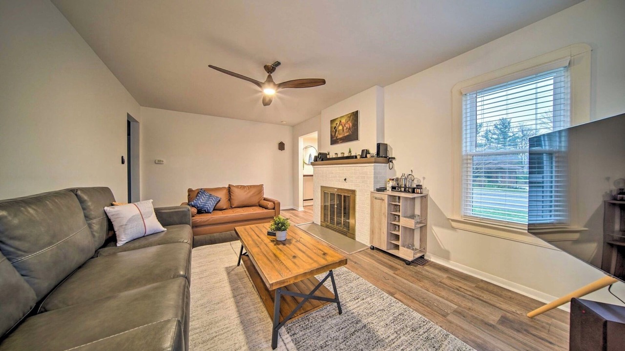 Photo of Livingroom in Erie