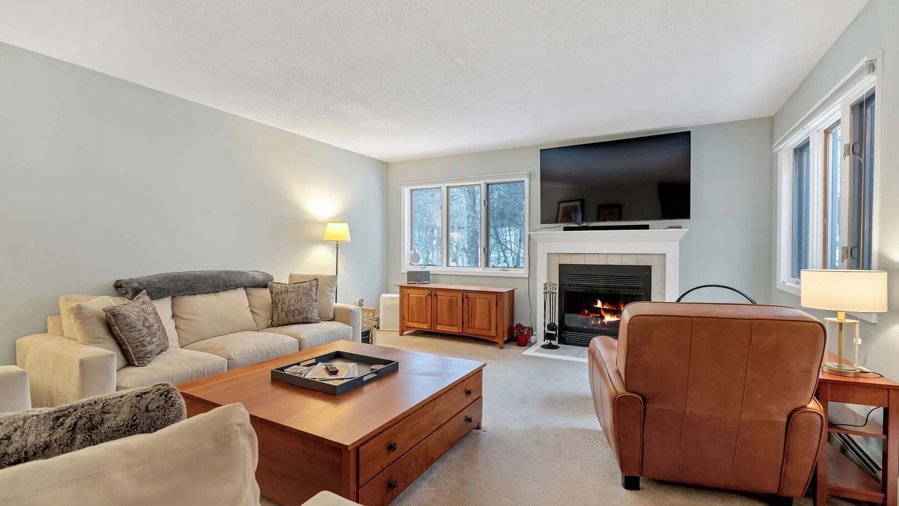 Photo of Livingroom in West Hartford