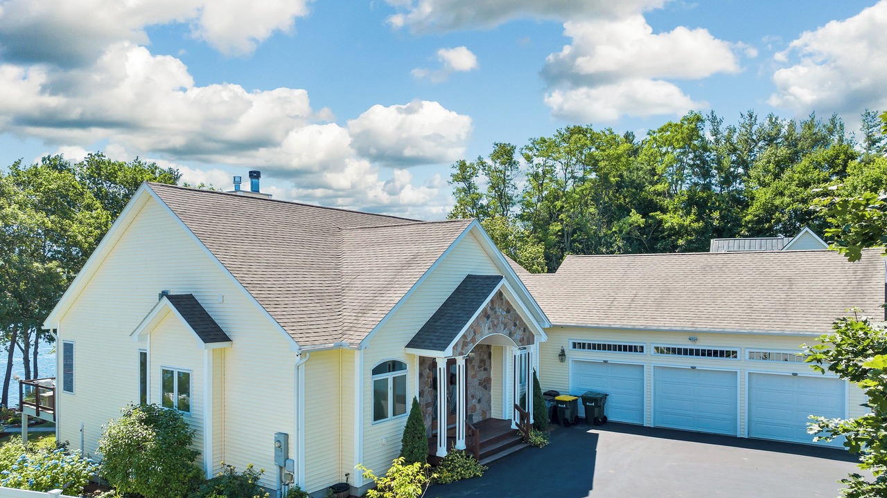 Photo of Outdoor in Laconia