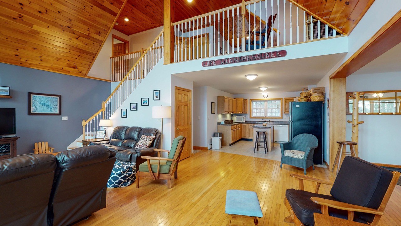 Photo of Livingroom in Moultonborough