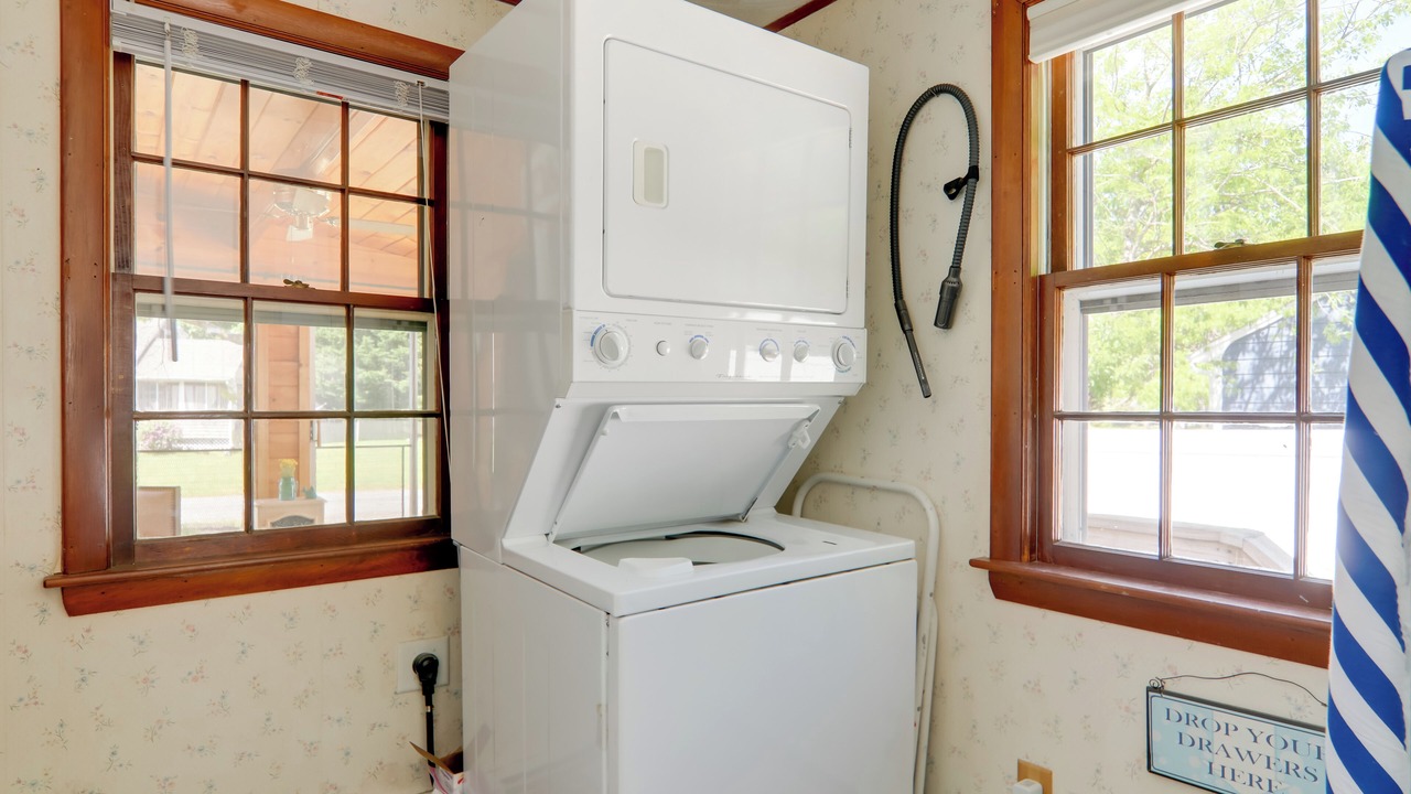 Photo of Bedroom in West Yarmouth