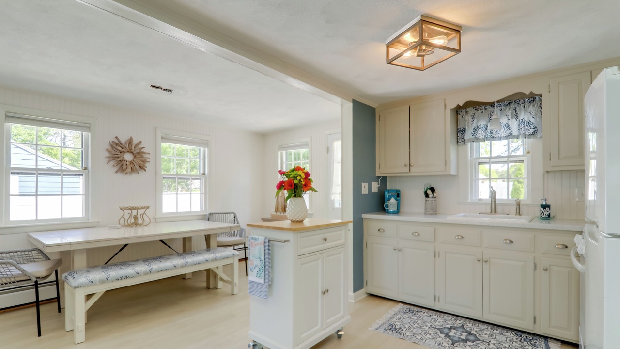 Photo of Kitchen in West Yarmouth