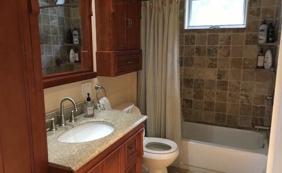 Photo of Bathroom in Bonnet Shores