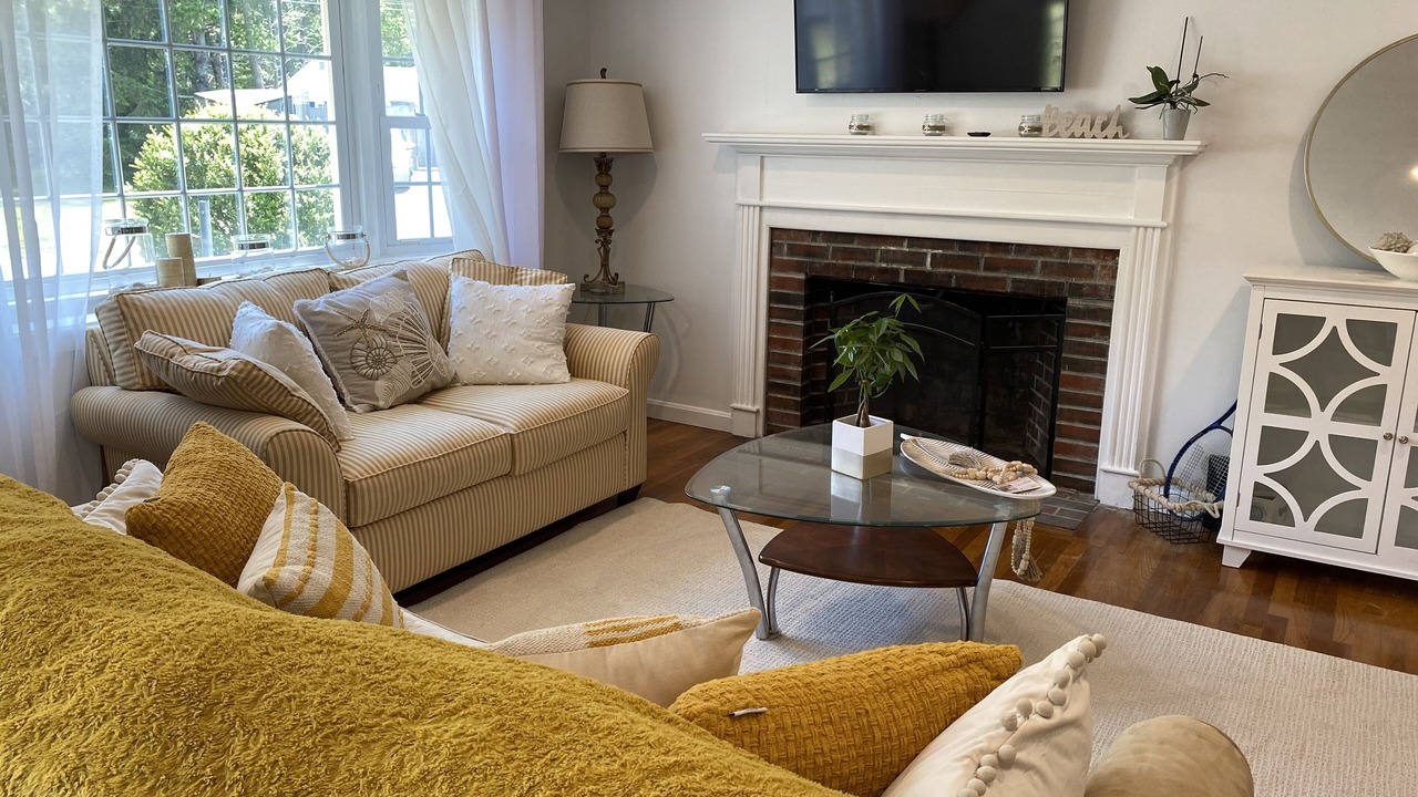 Photo of Livingroom in South Dennis
