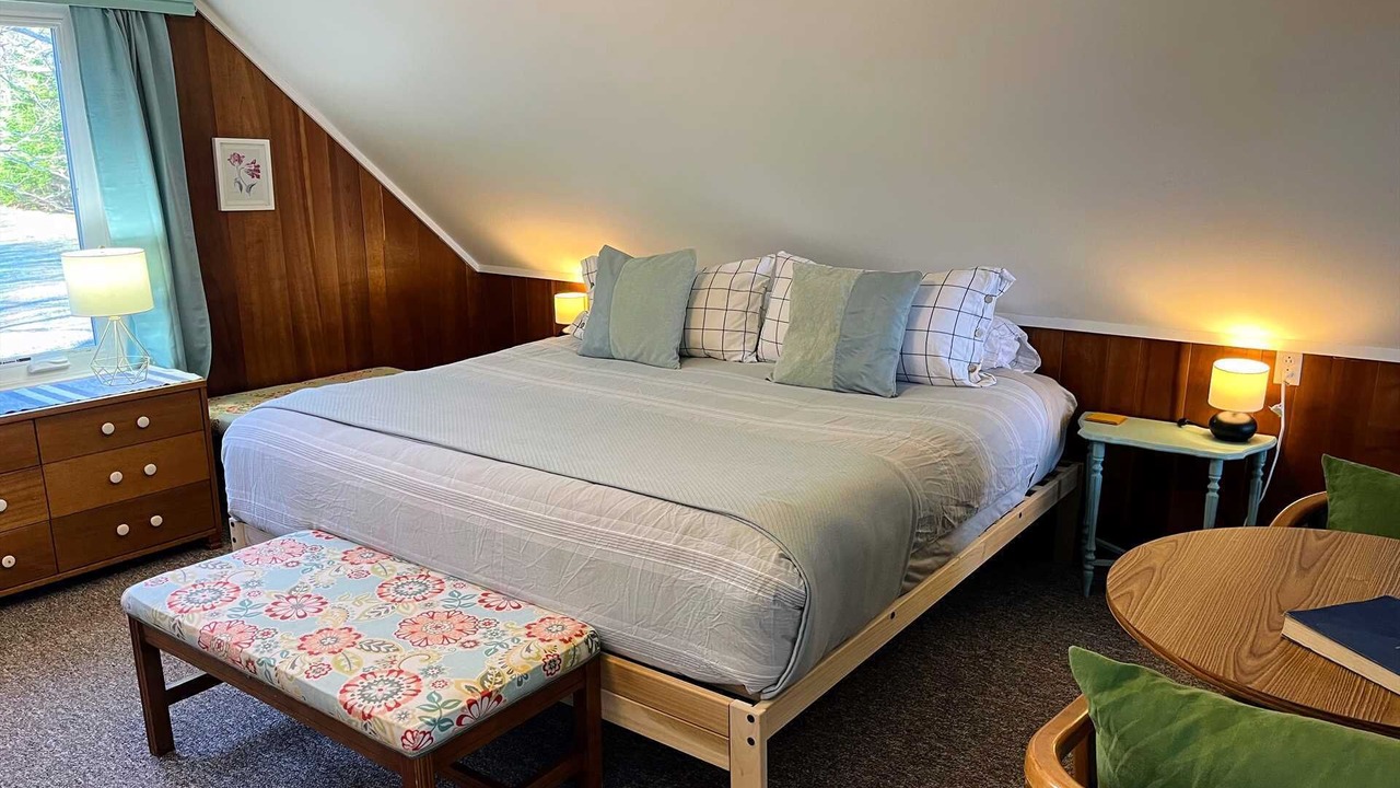 Photo of Bedroom in Salsbury Cove