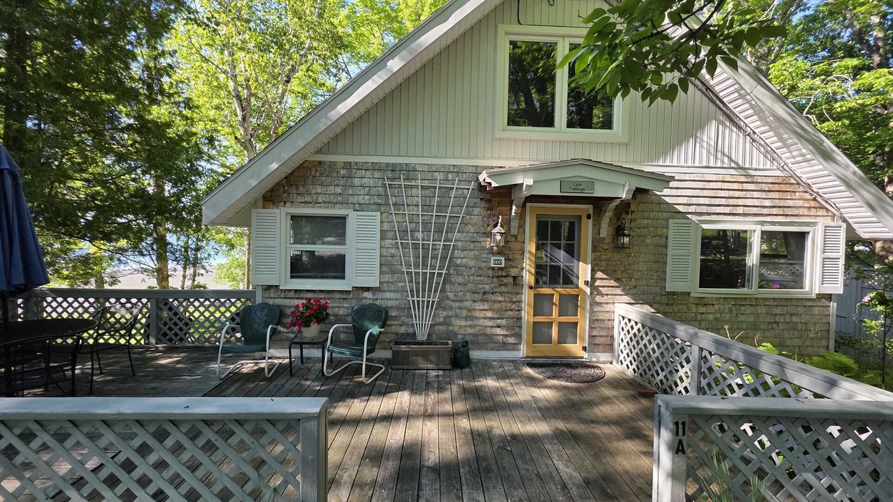 Photo of Patio Balcony in Salsbury Cove