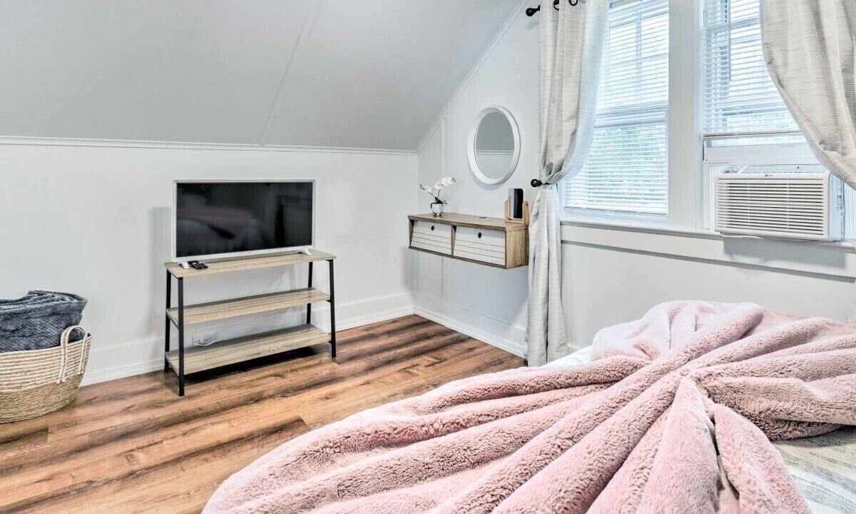 Photo of Bedroom in Cutchogue