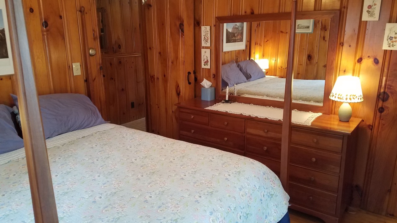 Photo of Bedroom in Wolfeboro