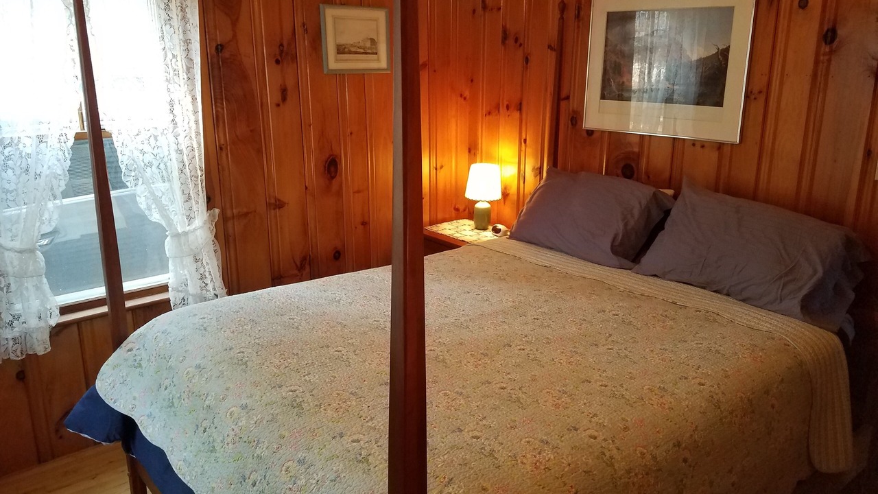 Photo of Bedroom in Wolfeboro