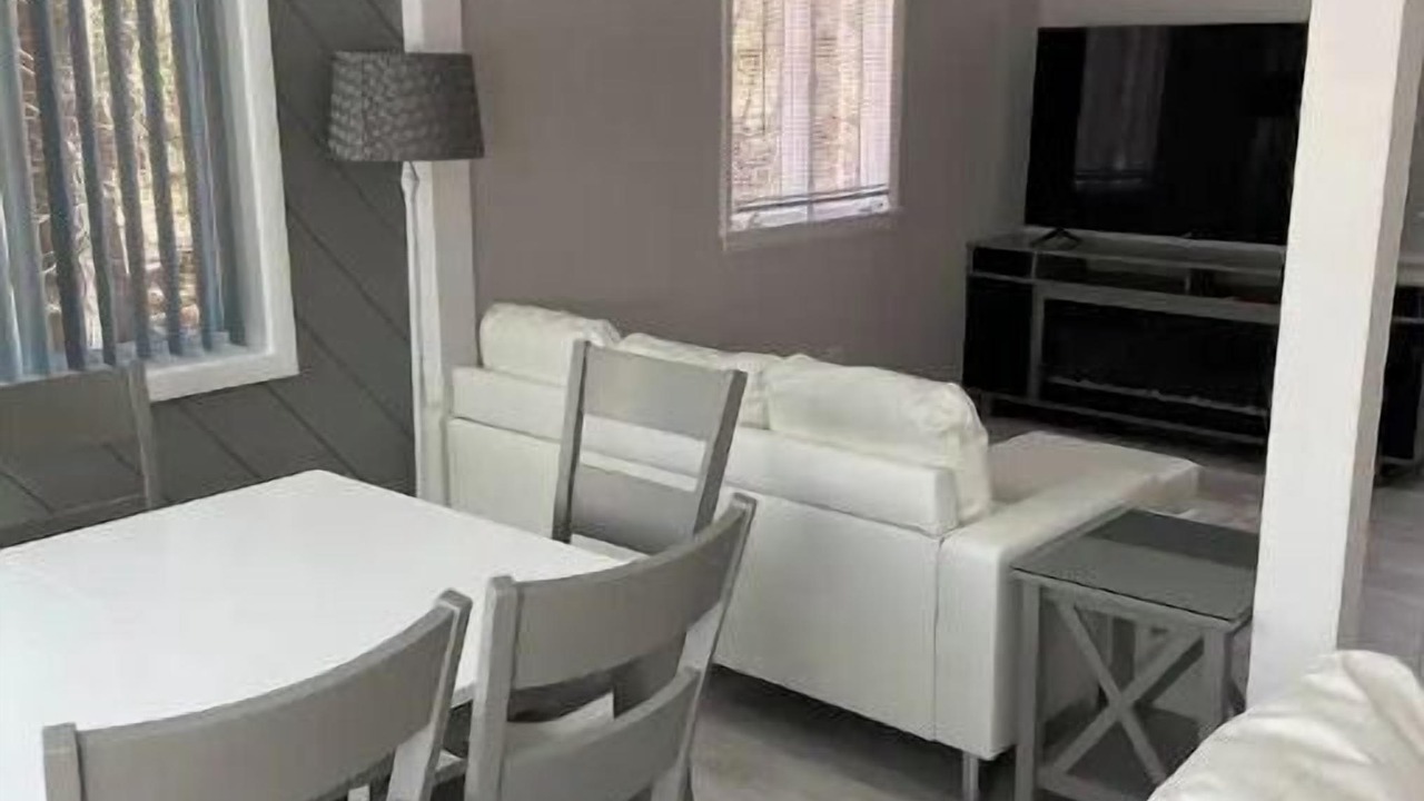 Photo of Livingroom in Campton