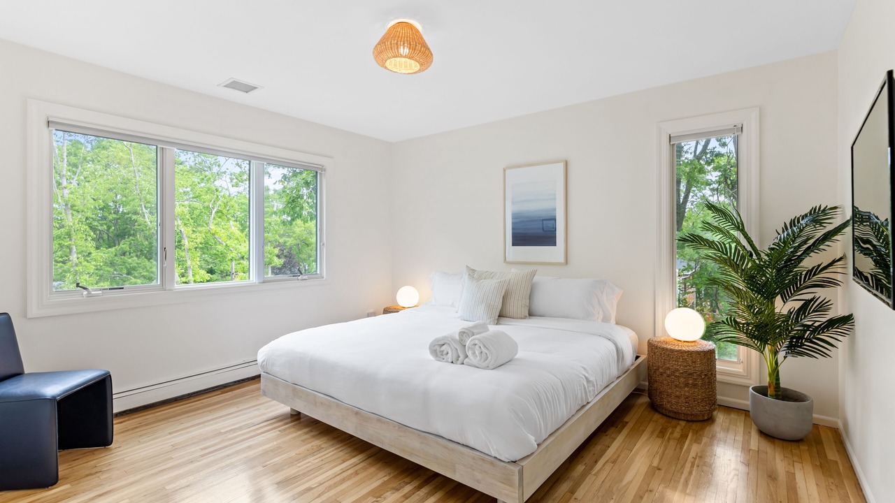 Photo of Bedroom in Noyack