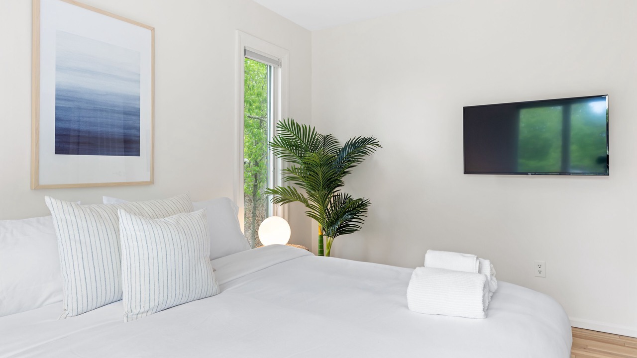 Photo of Bedroom in Noyack