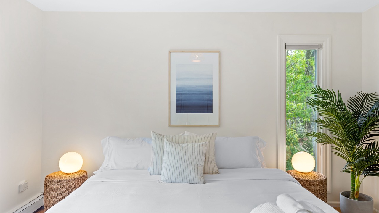 Photo of Bedroom in Noyack
