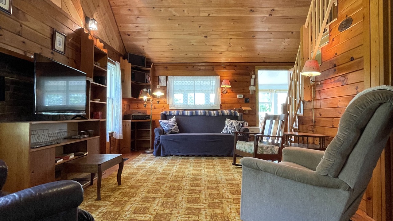 Photo of Livingroom in Mid-Coast and Islands