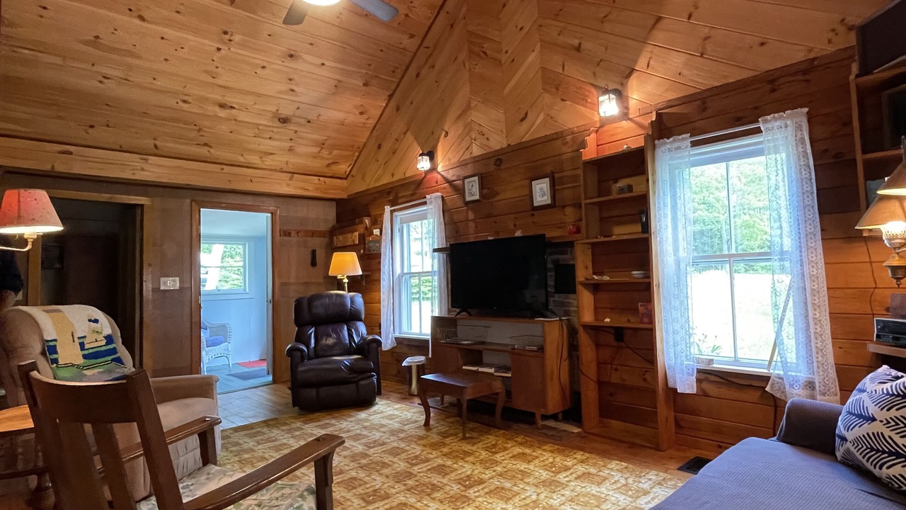Photo of Bedroom in Mid-Coast and Islands