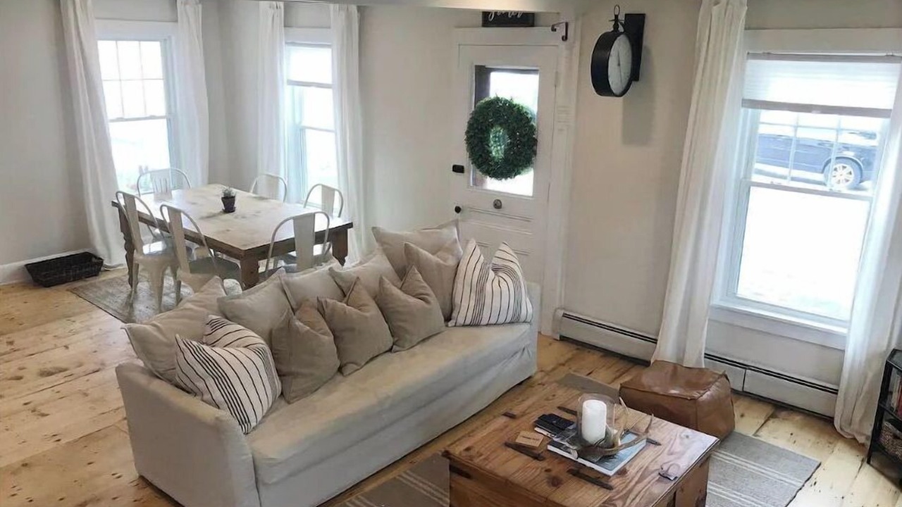 Photo of Livingroom in Stowe