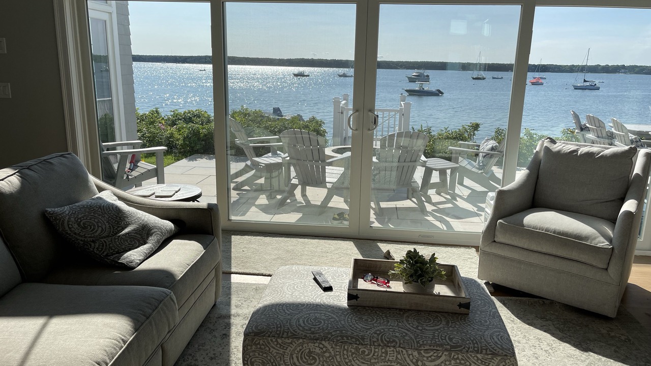 Photo of Livingroom in Seconsett Island