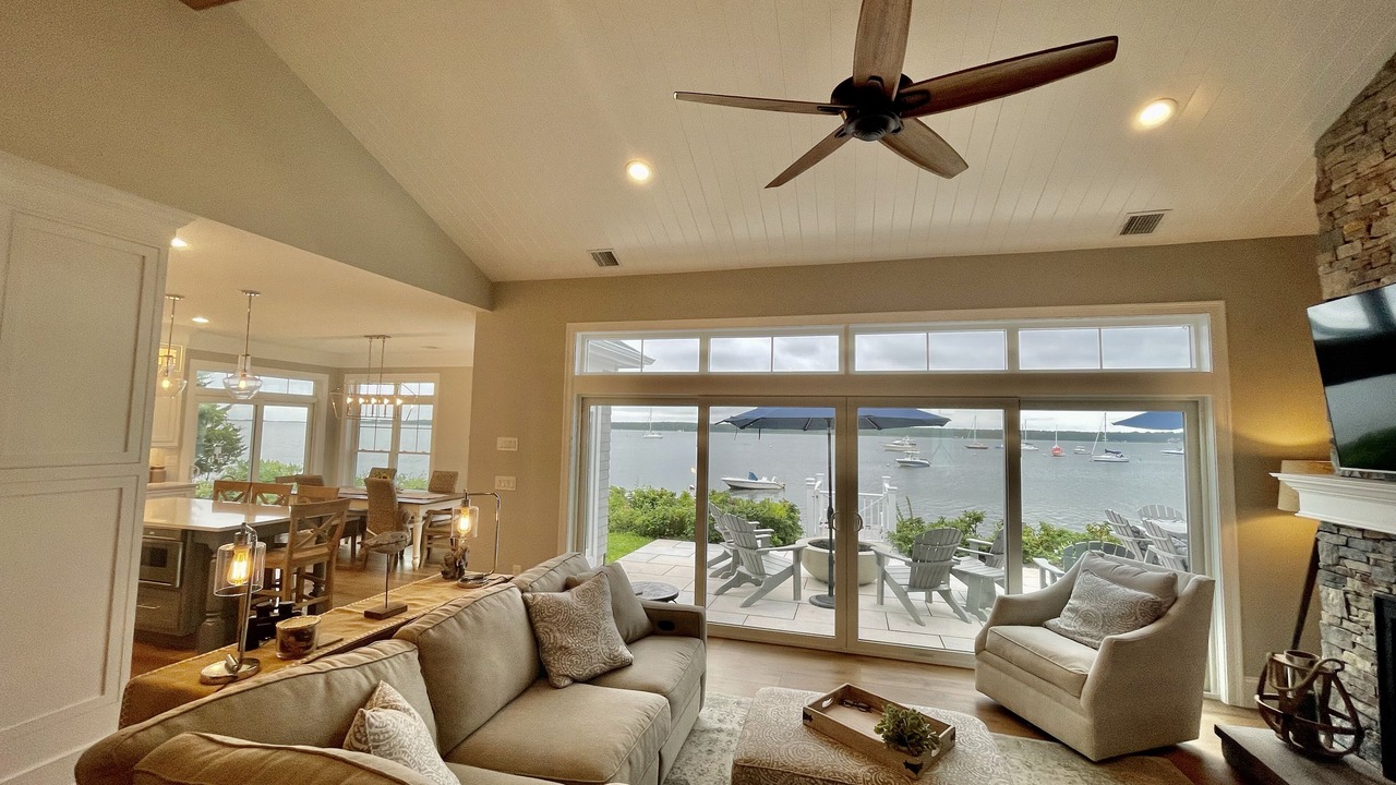 Photo of Livingroom in Seconsett Island
