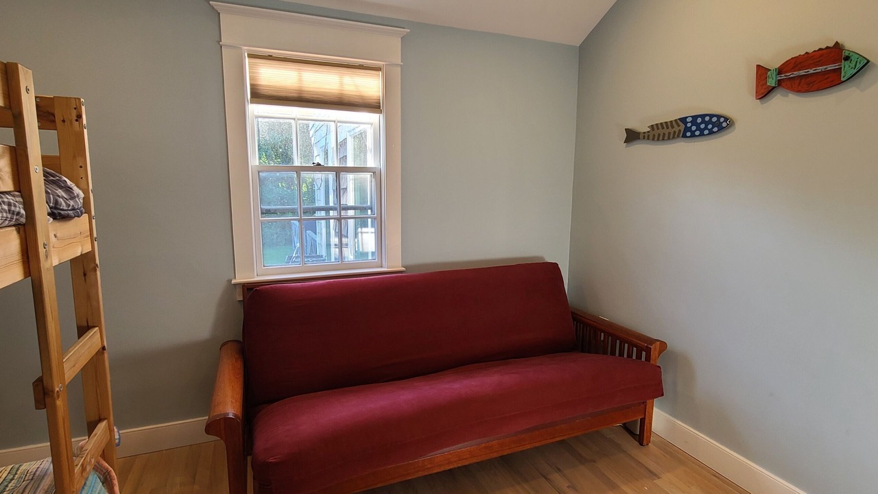 Photo of Livingroom in West Yarmouth