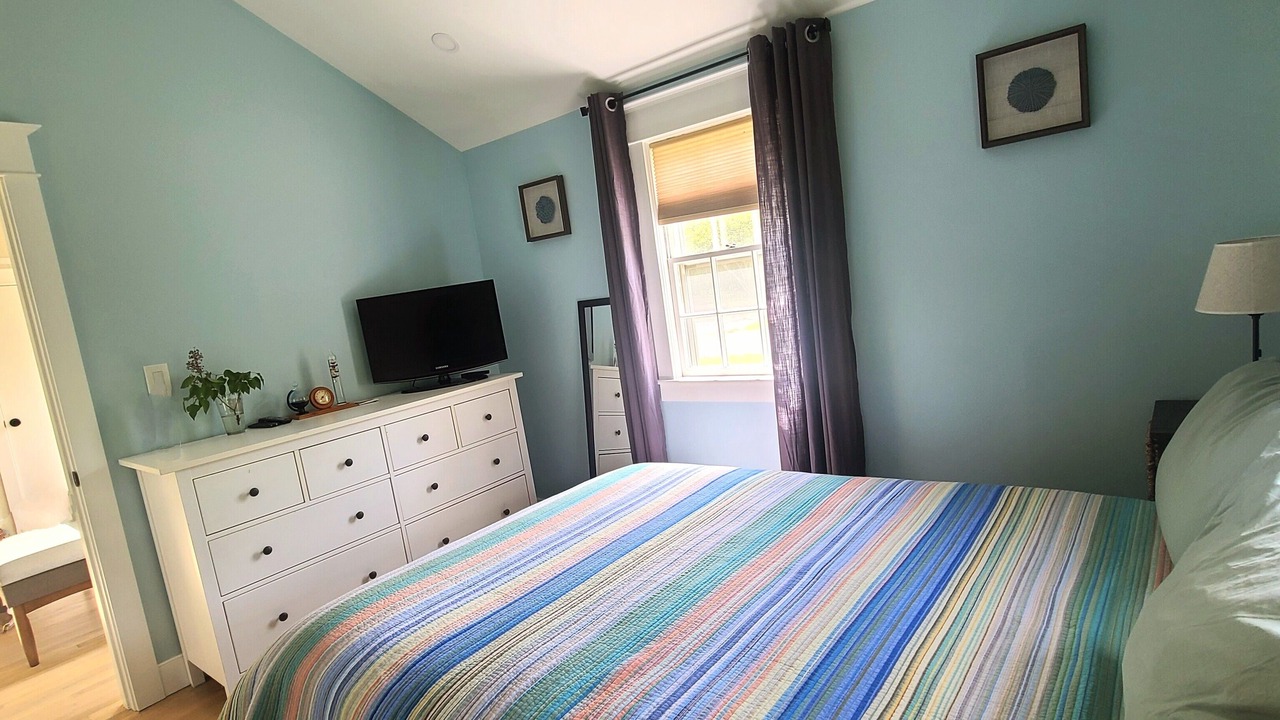 Photo of Bedroom in West Yarmouth