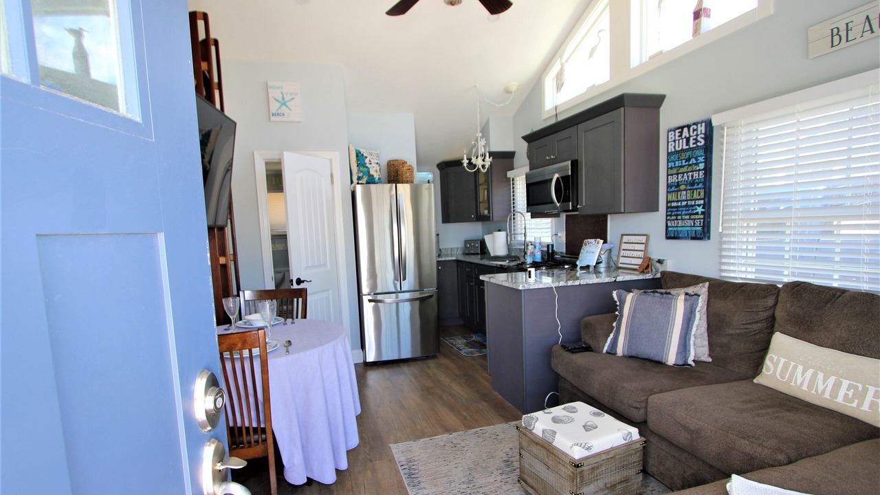 Photo of Livingroom in East Sandwich