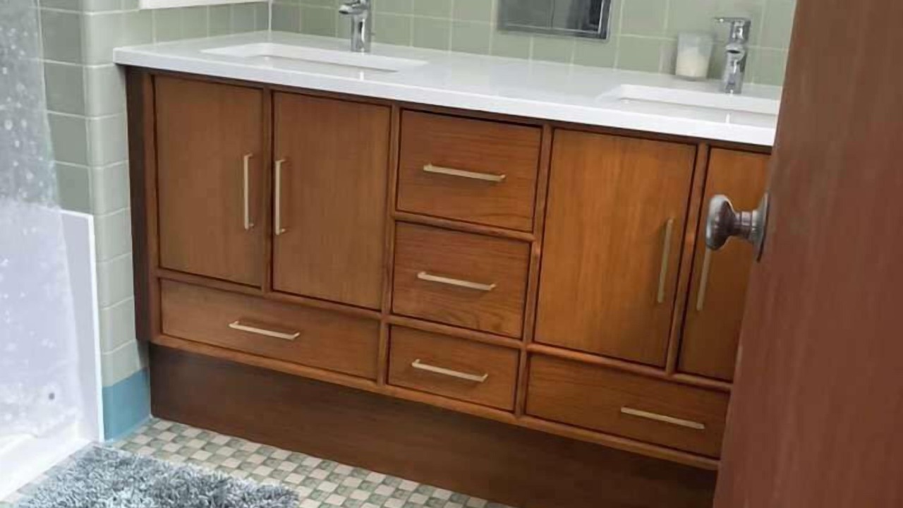 Photo of Bathroom in Lenox