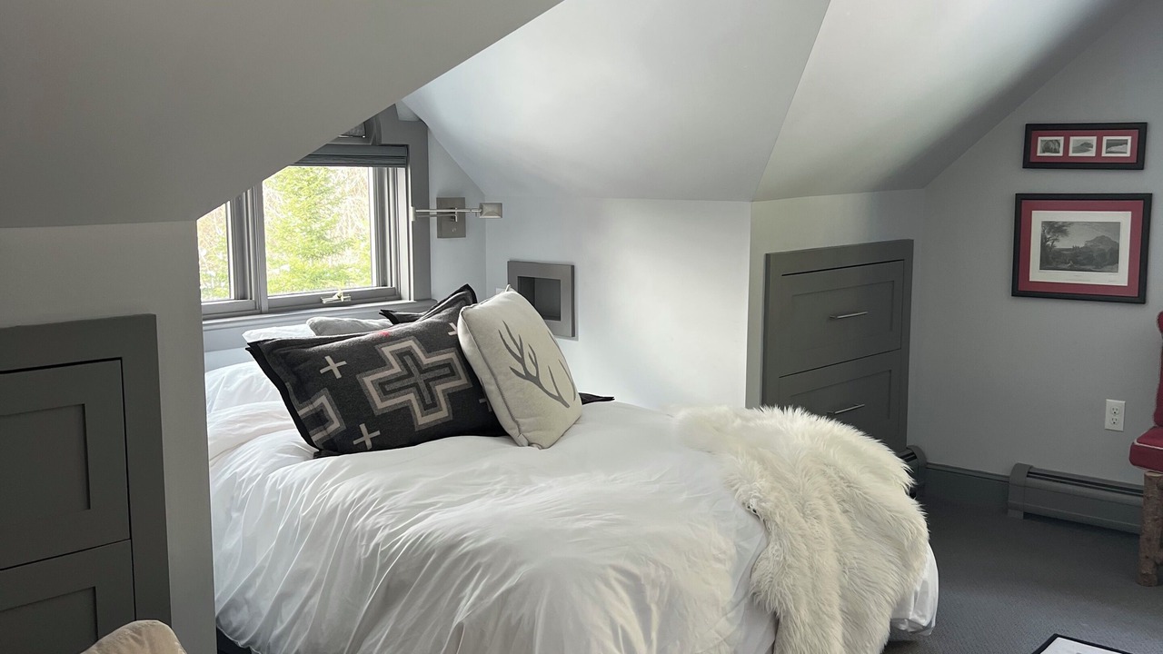 Photo of Bedroom in Stowe Area