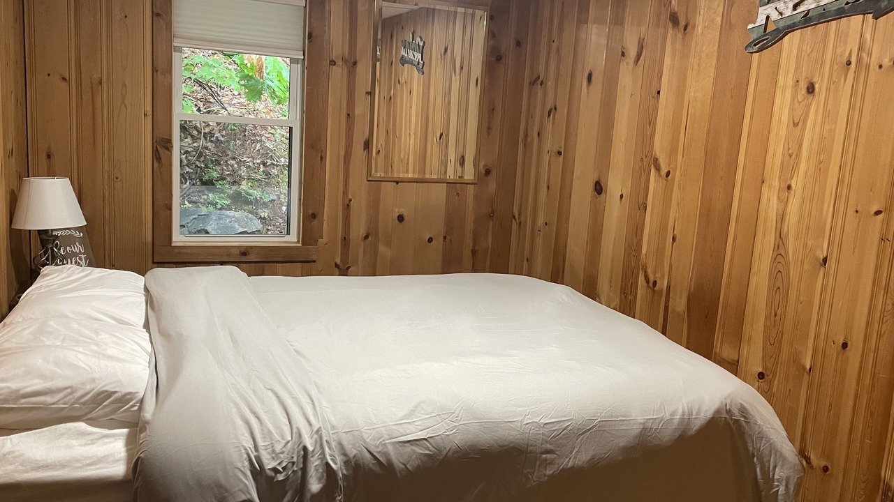 Photo of Bedroom in Alton Bay