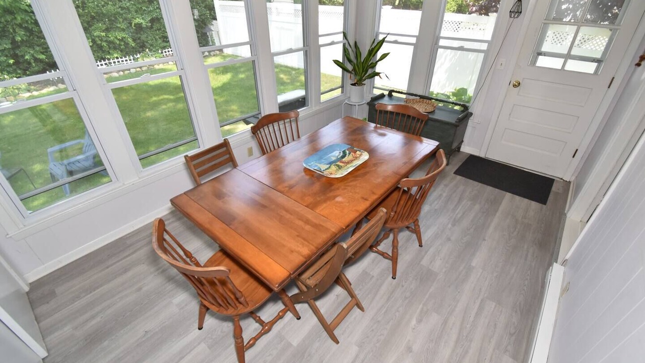 Photo of Livingroom in Bonnet Shores