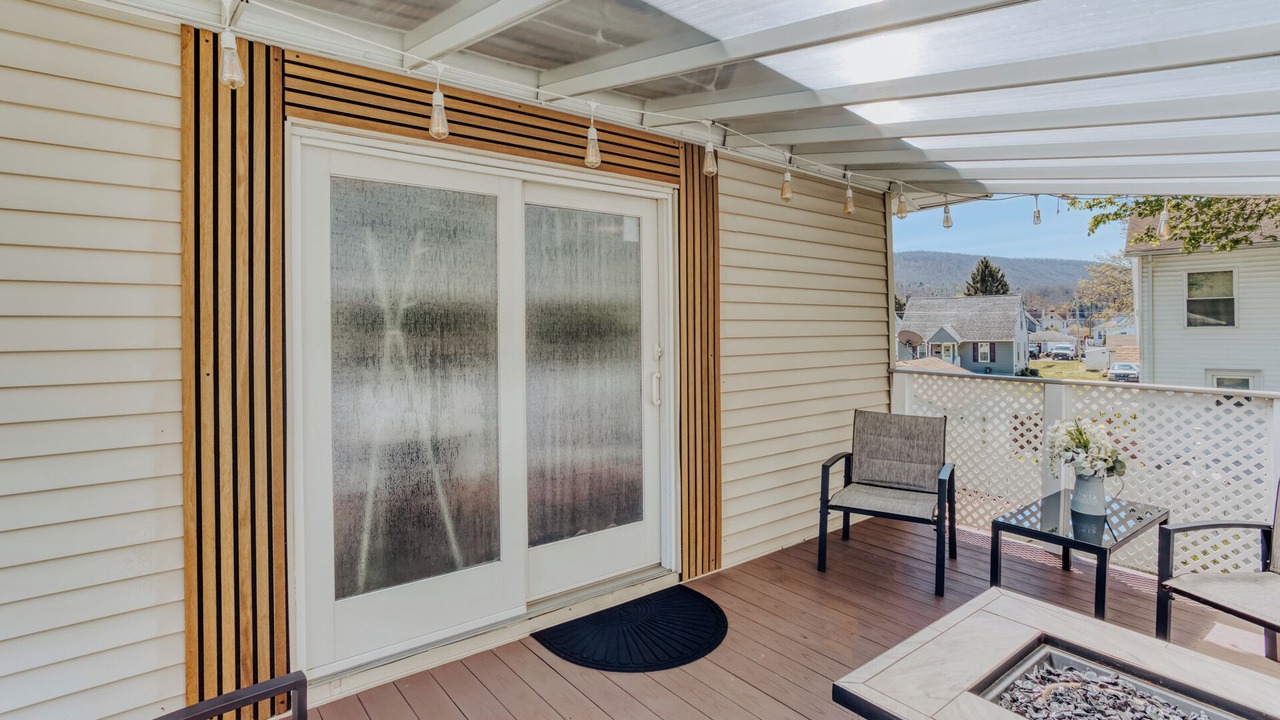 Photo of Patio Balcony in Painted Post