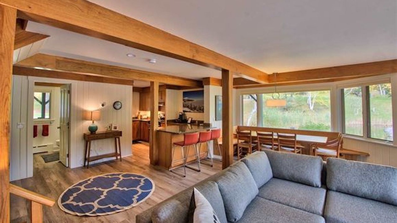 Photo of Livingroom in Stowe Area