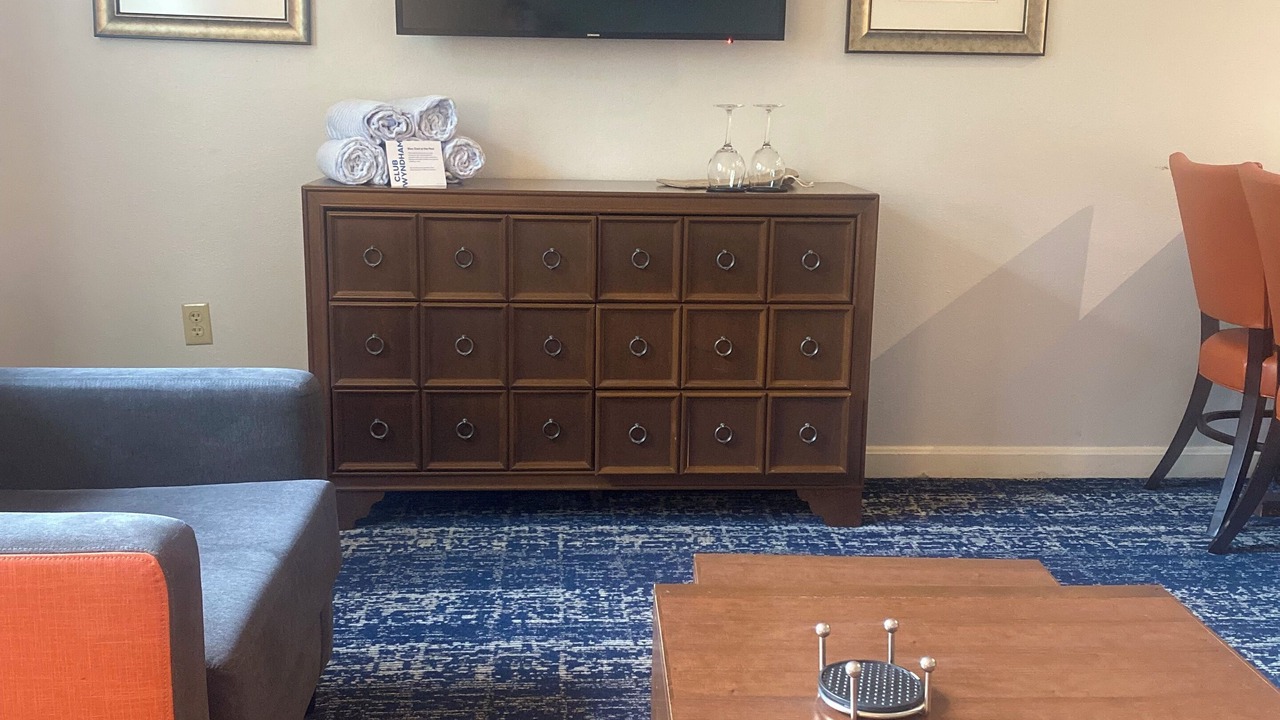 Photo of Livingroom in The Point