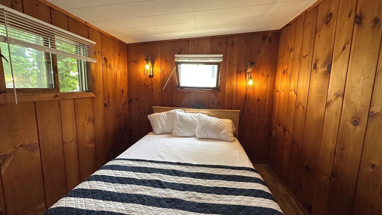 Photo of Bedroom in Meredith