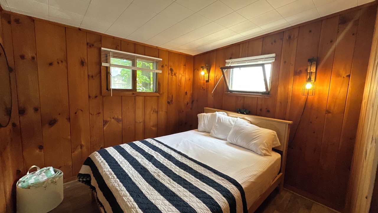 Photo of Bedroom in Meredith