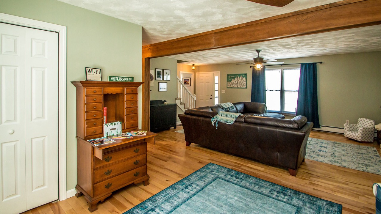 Photo of Livingroom in North Conway