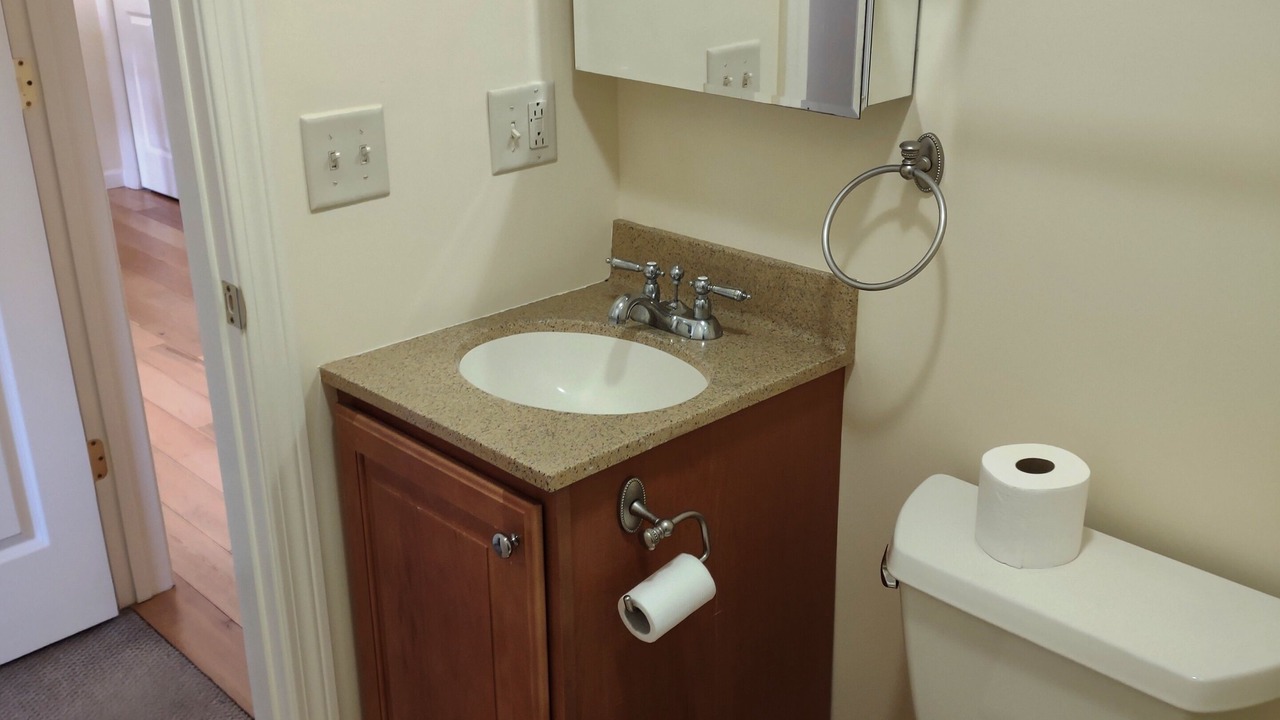 Photo of Bathroom in Lee