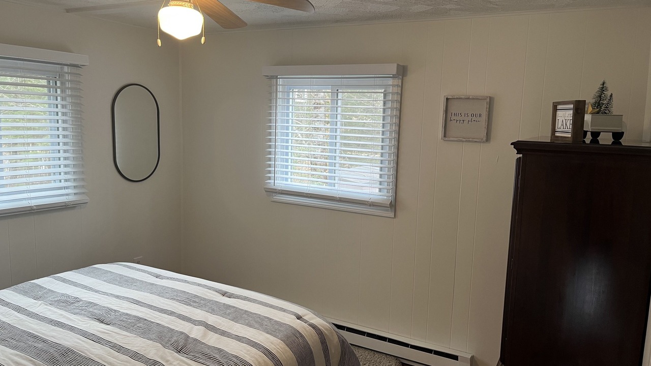 Photo of Bedroom in Moultonborough